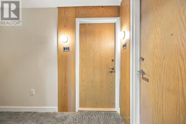 915 - 2825 Jane Street, Toronto, ON M3N0A8 Photo 4