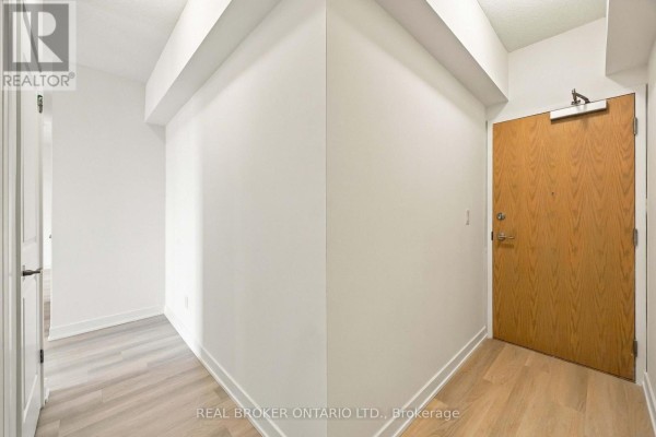 915 - 2825 Jane Street, Toronto, ON M3N0A8 Photo 5