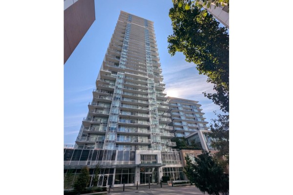 #915 13350 Central Avenue, Surrey