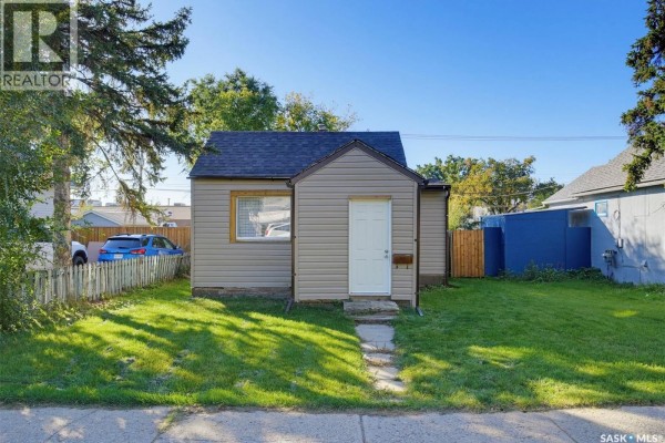 3pc Bathroom - 915 23rd Street W, Saskatoon, SK S7L0S1 Photo 4