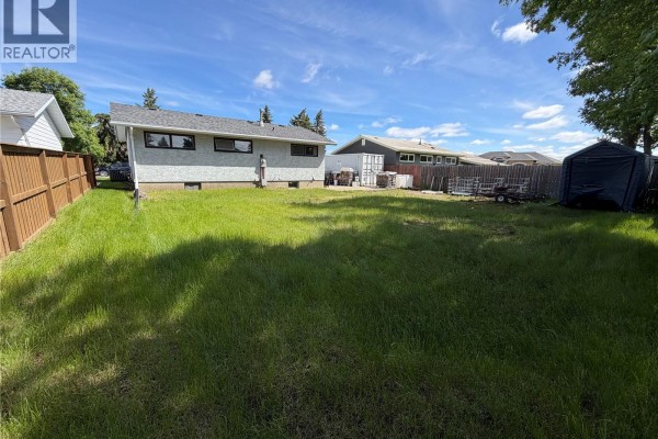 Primary Bedroom - 915 Maple Drive, Esterhazy, SK S0A0X0 Photo 4