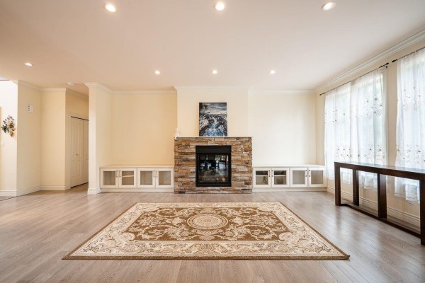 9153 Trattle Street, Langley, BC V1M2R6 Photo 4