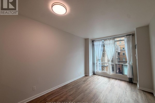916 - 7 King Street E, Toronto, ON M5C1B2 Photo 5