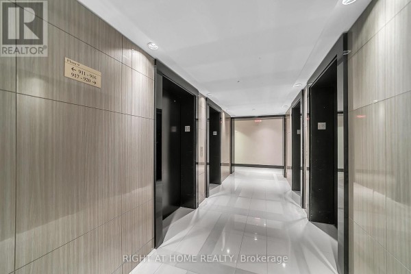 # 916 - 98 Lillian Street, Toronto, ON, photo 3