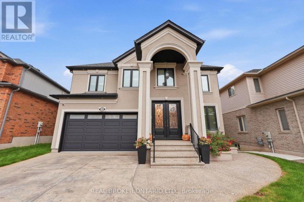 5pc Ensuite bath - 916 Foxbrook Court, Kitchener, ON N2P2W1 Photo 4