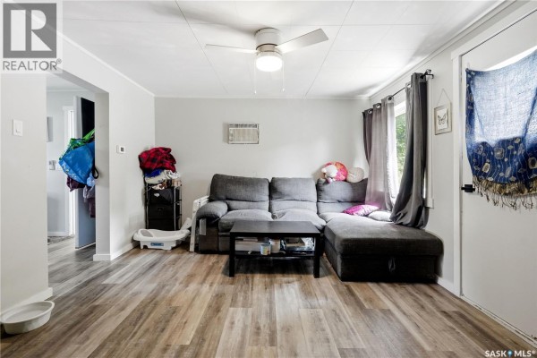 Kitchen - 916 Iroquois Street W, Moose Jaw, SK S6H5B6 Photo 4