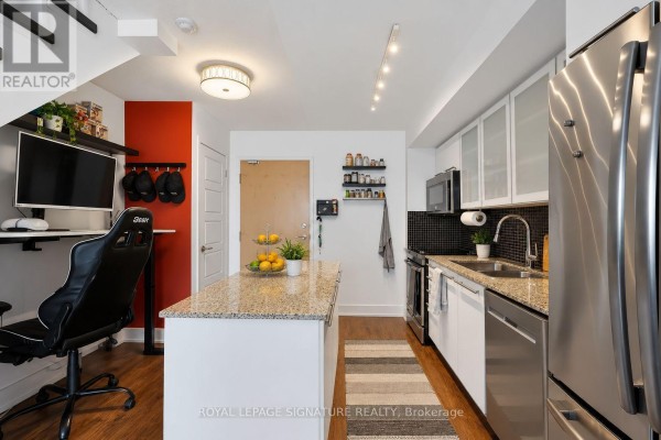 917 - 1040 The Queensway, Toronto, ON, photo 3