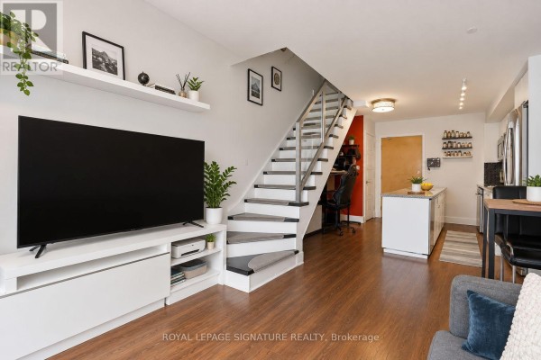 917 - 1040 The Queensway, Toronto, ON M8T0A7 Photo 5