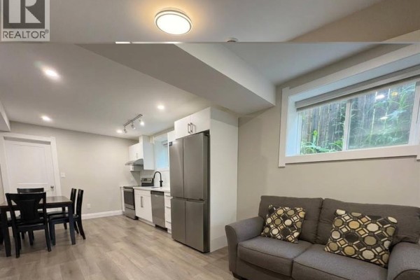 3pc Bathroom - 917 Mckay Avenue Unit# Back Room 1, Windsor, ON N9B2A4 Photo 4