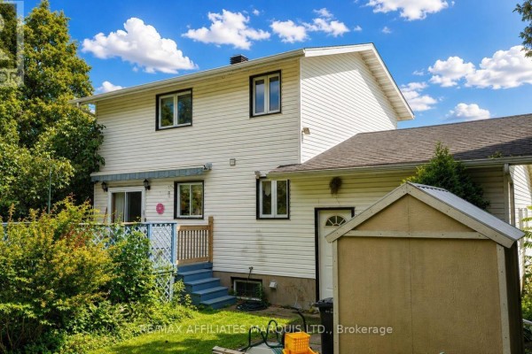 917 Queen Street, Cornwall, ON K6J1P3 Photo 3