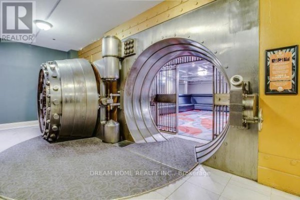 918 - 1 King Street W, Toronto, ON M5H1A2 Photo 5