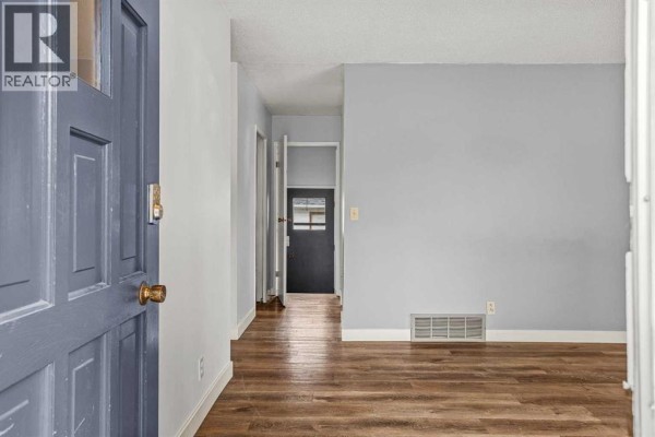 Bedroom - 918 15th Street, Canmore, AB T1W1X3 Photo 5