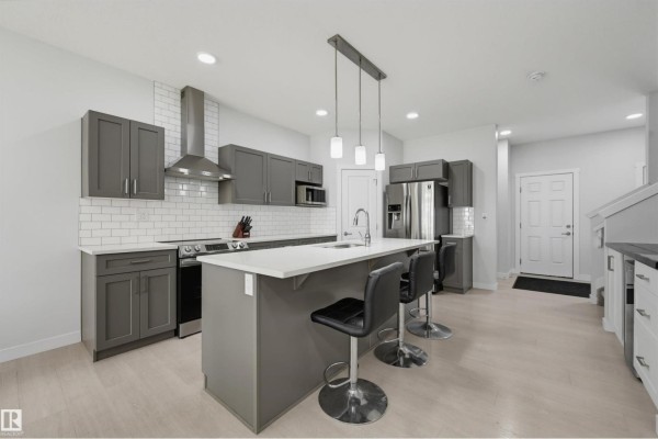 Kitchen - 918 Daniels Lo Sw, Edmonton, AB T6W4C8 Photo 3