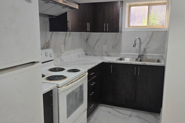 Bathroom - 918 Islington (bsmnt) Avenue, Toronto, ON M8Z4P3 Photo 4