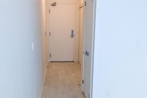 Kitchen - 919 - 55 East Liberty Street, Toronto, ON M6K3P9 Photo 2