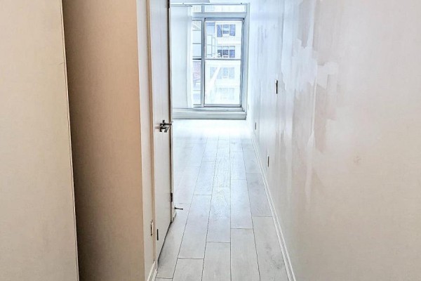 Bedroom - 919 - 55 East Liberty Street, Toronto, ON M6K3P9 Photo 3