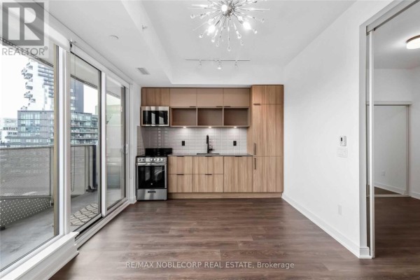 919 - 60 Tannery Road, Toronto, ON M5A0S8 Photo 5
