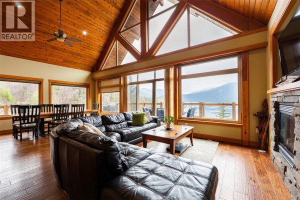 Primary Bedroom - 9191 Valhalla View Drive Unit# 3, Slocan, BC V0G2B0 Photo 5
