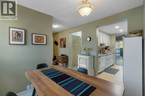 Primary Bedroom - 92, 2300 Oakmoor Drive Sw, Calgary, AB T2V4N7 Photo 5