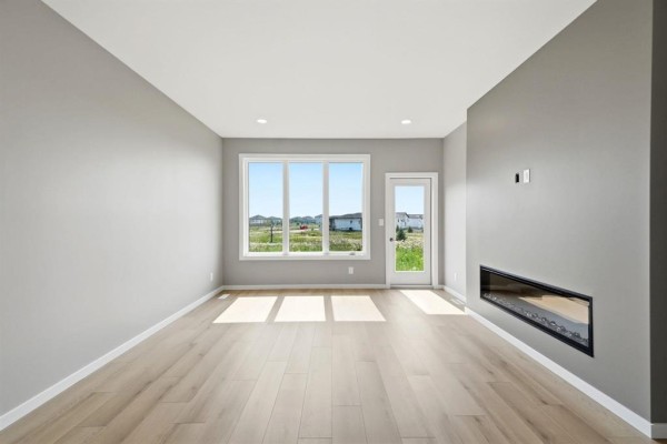 92 100 Grande Pointe Meadows Boulevard, Grande Pointe Photo 4