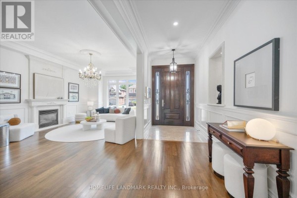 92 Caines Avenue, Toronto, ON, photo 2