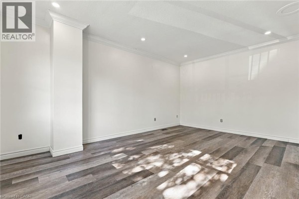 4pc Bathroom - 92 Hadati Road, Guelph, ON N1E6H2 Photo 4