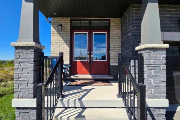 92 Hawick Crescent, Haldimand, ON N3W0G6 Photo 3