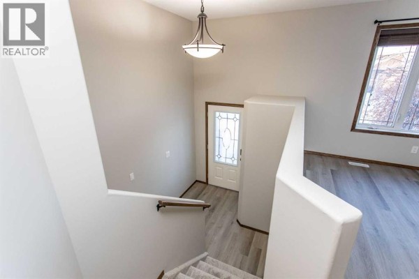 92 Iron Wolf Boulevard, Lacombe, AB, photo 2