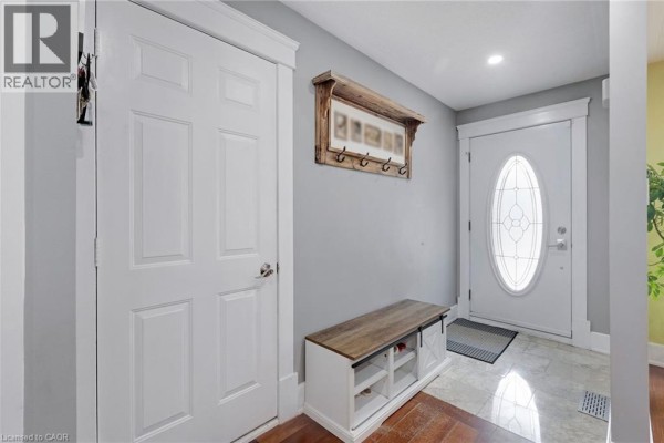 92 Juniper Drive, Stoney Creek, ON, photo 3