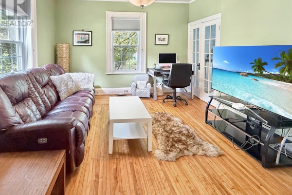 Living room - 92 Mackay Street, New Glasgow, NS B2H3H7 Photo 4