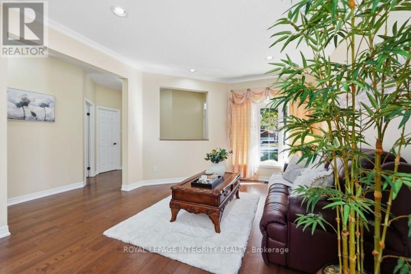 Living room - 92 Maricona Way, Ottawa, ON K2T1H3 Photo 5