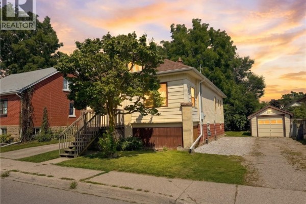 92 Mary Street, Brantford, ON, photo 2