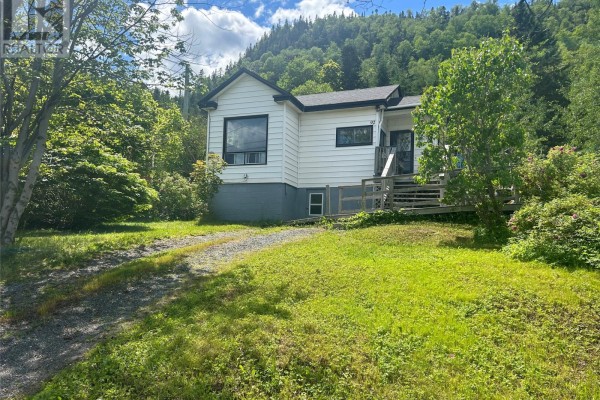 92 Memorial Drive, Clarenville
