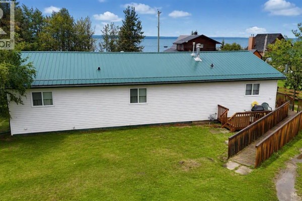 Primary Bedroom - 92 Peace River Avenue, Joussard, AB T0G1J0 Photo 2
