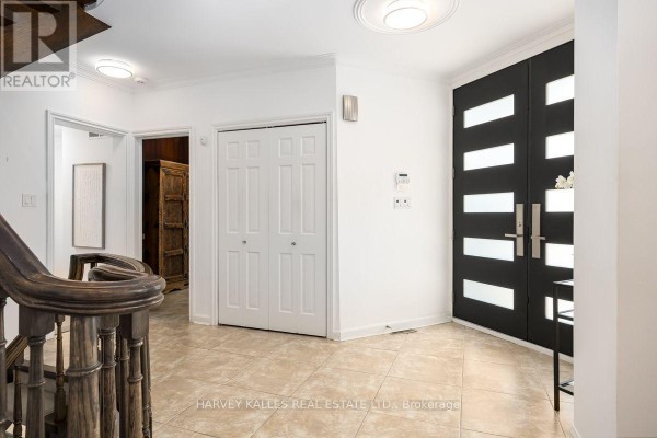 Primary Bedroom - 92 Prue Avenue, Toronto, ON M6B1R5 Photo 5