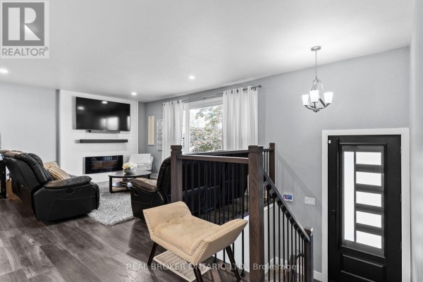 92 Quinn Avenue, Orillia, ON L3V3H5 Photo 4