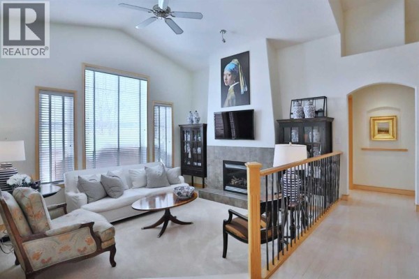 5pc Bathroom - 92 Sherwood Rise Nw, Calgary, AB T3R1P6 Photo 3