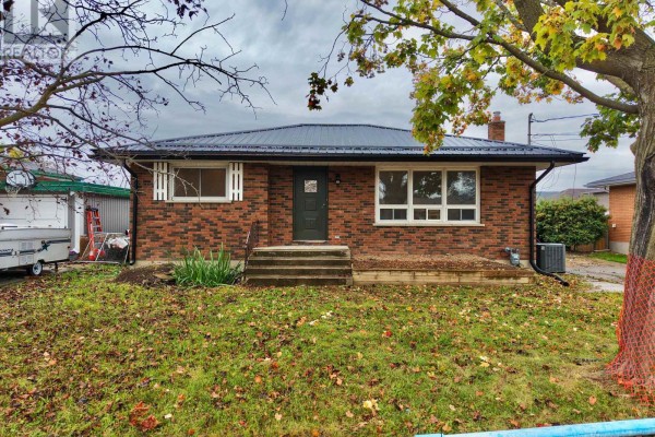 92 St Patrick Street, Kawartha Lakes, ON K9V1R6 Photo 3