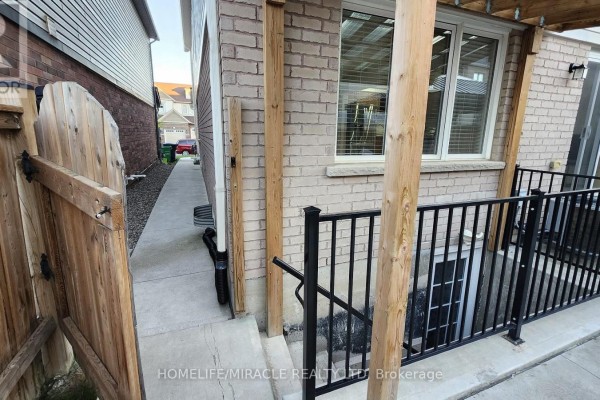 92 Stedford Crescent, Brampton, ON L7A4P7 Photo 2