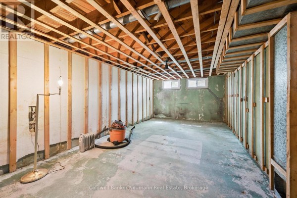 92 Victoria Road N, Guelph, ON, photo 3