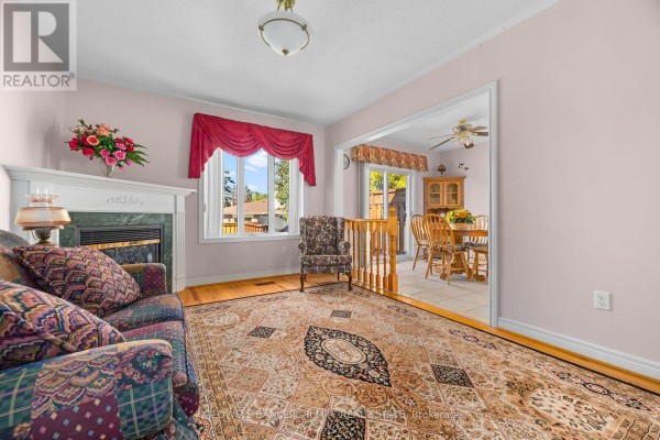 Utility room - 92 Wheeler Crescent, Whitchurch Stouffville, ON L4A1L4 Photo 4
