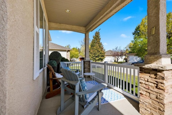 Den - 92 Wyndstone Circle, East St Paul, MB R2E0L8 Photo 3
