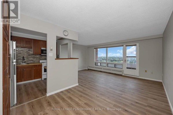 920 - 20 Chesterton Drive, Ottawa, ON K2E6Z7 Photo 5