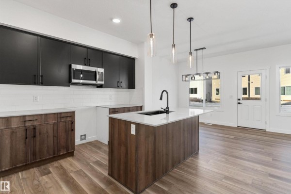 Primary Bedroom - 920 18 Av Nw, Edmonton, AB T6T2X4 Photo 4