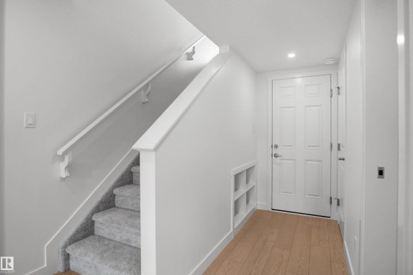 Primary Bedroom - 920 19 Av Nw, Edmonton, AB T6T1J1 Photo 4