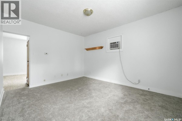 Bedroom - 920 Atkinson Street, Regina, SK S4N3T9 Photo 5