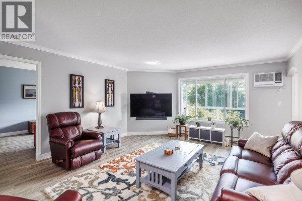 920 Glenwood Avenue Unit# 308, Kelowna, BC, photo 2