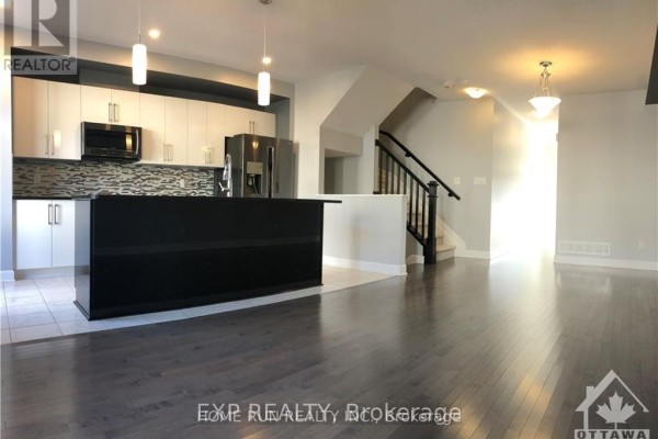 Living room - 920 Kilbirnie Drive, Ottawa, ON K2J6G2 Photo 2