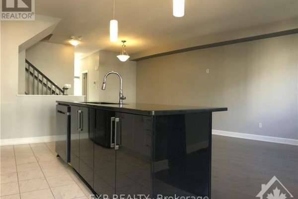 Dining room - 920 Kilbirnie Drive, Ottawa, ON K2J6G2 Photo 3