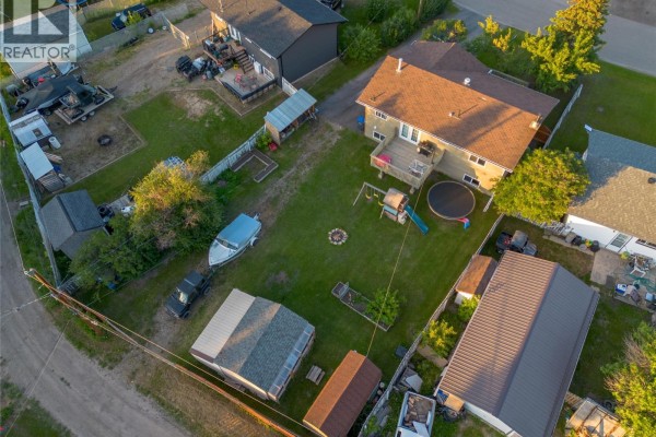 Den - 9201 6 Street, Dawson Creek, BC V1G3L5 Photo 3